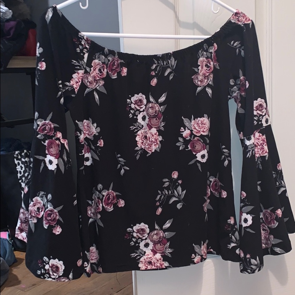 Black floral shirt size large